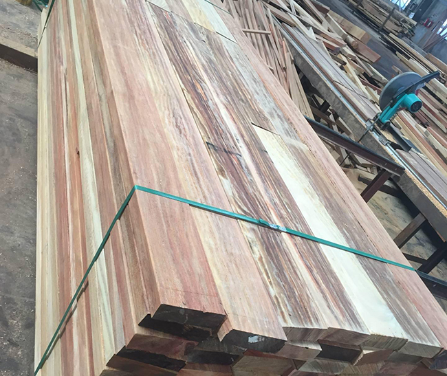 洛浦芬兰松方木